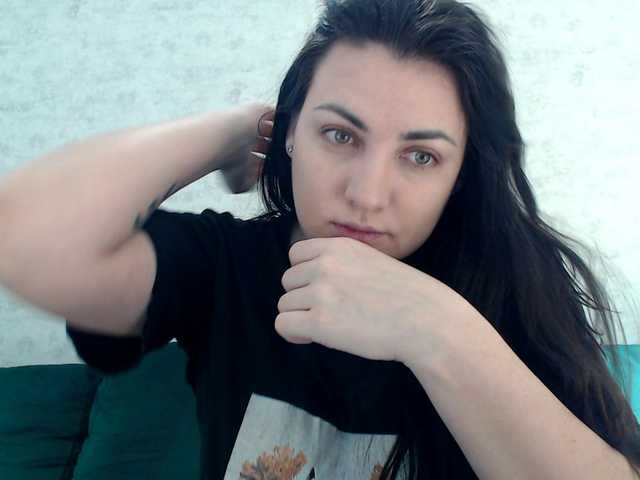 Fotogrāfijas KattyCandy Welcome to my room, in public we can just chat, pm-10 tk, open cam - 40 tk, and my name is Maria) @total @sofar @remain goal of day