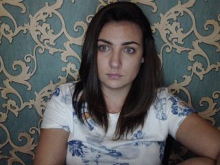 Fotogrāfijas KattyCandy Welcome to my room, in public we can just chat, pm-10 tk, open cam - 40 tk, and my name is Maria) and i not collected friends 5000 640 4360 goal of day