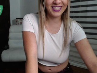 Fotogrāfijas KayleeMorgan1 Feeling cuttie and naughty!..Please touch my boobs and Lick them