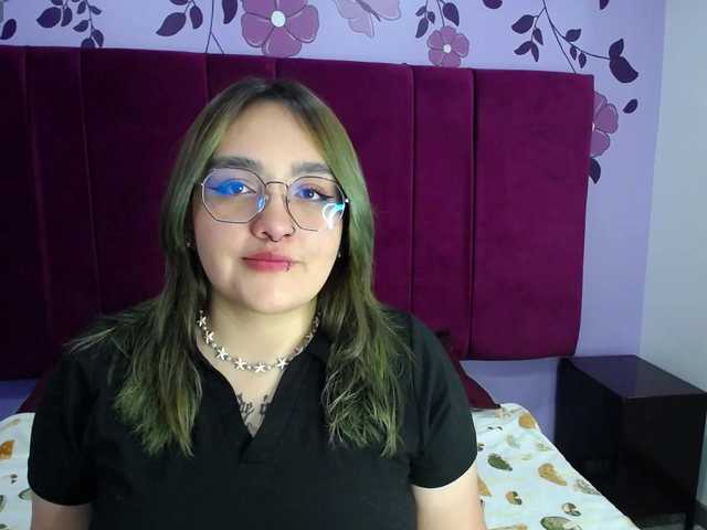 Apraides ekrānuzņēmumi kayleMalkova