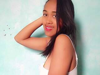 Erotiska video tērzēšana Keirah