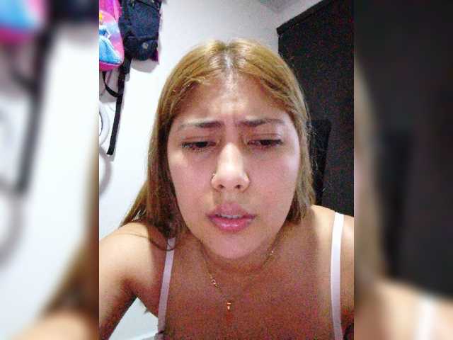 Apraides ekrānuzņēmumi Kendall-sexy