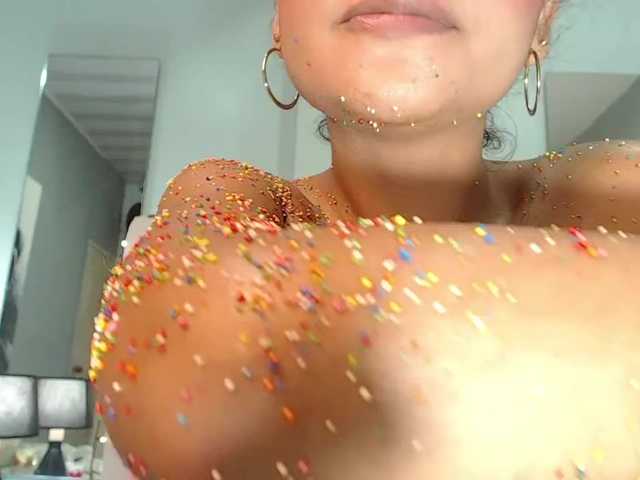 Fotogrāfijas kendallanders wellcome guys,who wants to try some of this delicious candy? fuck hard this candy at goal @599// #sexy #fingering #candy #amateur #latina [499 tokens remaining] [none]599