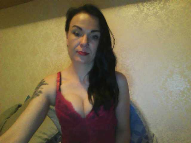 Apraides ekrānuzņēmumi KendallLUXE