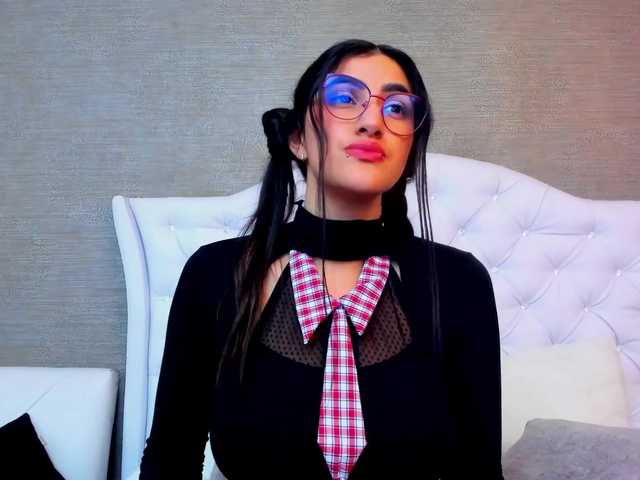 Apraides ekrānuzņēmumi KenyaKendall