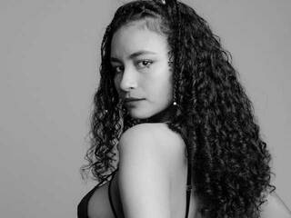 Erotiska video tērzēšana KiiraW