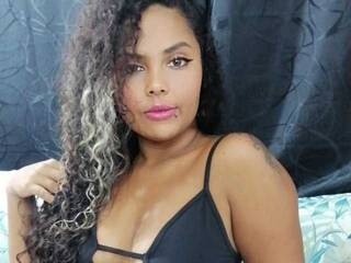 Erotiska video tērzēšana Kinari-