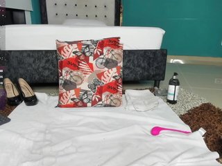 Erotiska video tērzēšana Kinky-polar