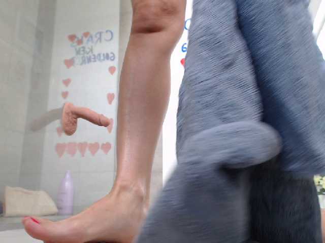 Apraides ekrānuzņēmumi KinkyMoni