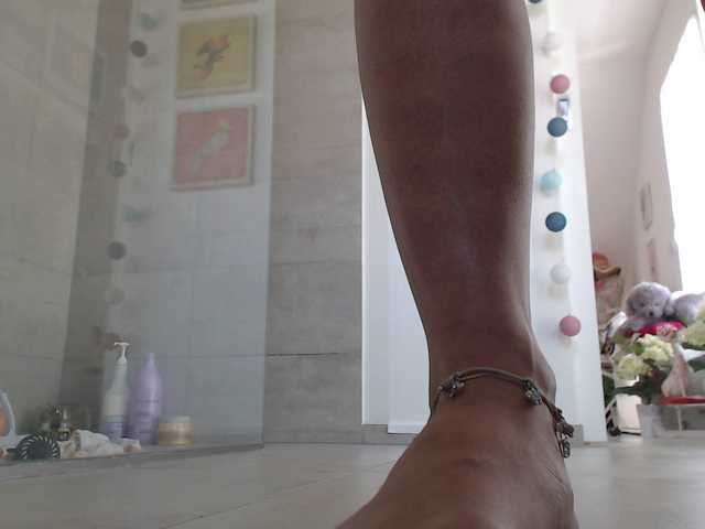 Apraides ekrānuzņēmumi KinkyMoni