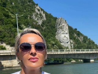 Erotiska video tērzēšana KirraWhite