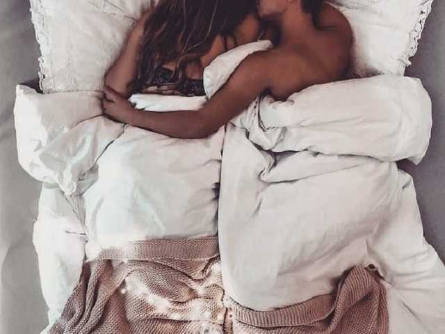 Profila foto kissmeowcouple