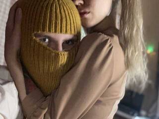 Erotiska video tērzēšana Kittensa