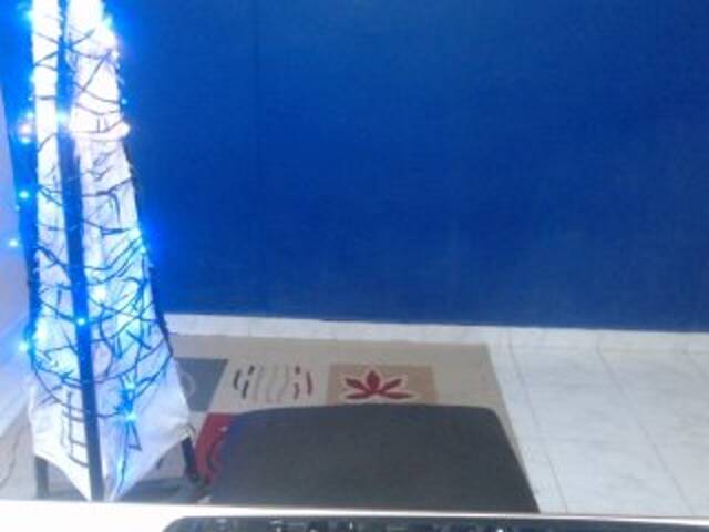 Apraides ekrānuzņēmumi Kitty-Diamond