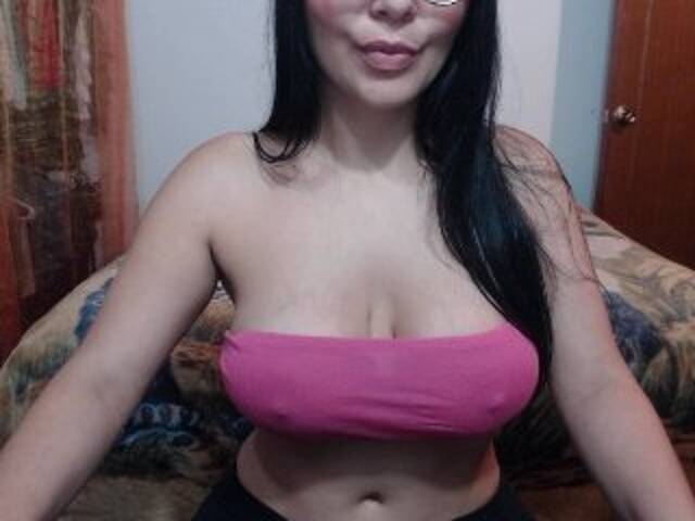 Apraides ekrānuzņēmumi Kitty-Diamond