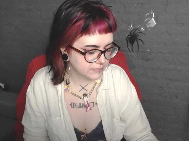 Apraides ekrānuzņēmumi KittyWendy