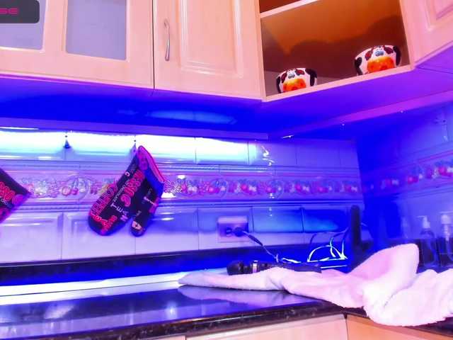 Apraides ekrānuzņēmumi KloeAss