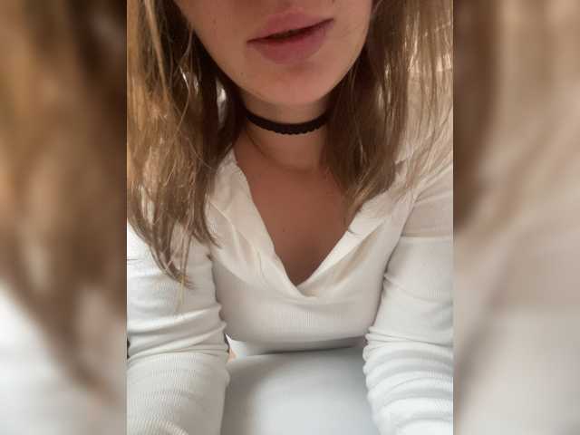 Fotogrāfijas Kriss-me hello, my name i***risina. I only go to full private. send 200 tkn before private