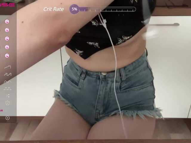 Fotogrāfijas Meowlittlebaby #lovense in me. Showing boobs for every follow. Only #free shows. Let’s make 700 followers today