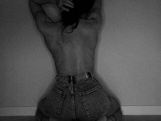 Erotiska video tērzēšana L-o-l-ita