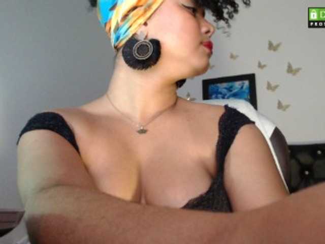 Fotogrāfijas LaCrespa GOALLL!!! SHOW FUCK PUSSY WET LATINGIRL @499 #sexy #ebony #bigdick #bigass #new #bigtitis #squirt #cum #hairypussy #curly #exotic 2000 750 1250 1250