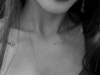 Erotiska video tērzēšana Lady-by-billion