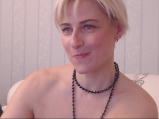 Fotogrāfijas LadyyMurena Hello guys!Show tits here for 30 tok,hairy pink pussy for 50,all naked -90,hot show in pvt or in group or in pvt