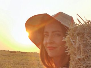 Erotiska video tērzēšana Ev-ge-sha