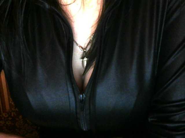 Apraides ekrānuzņēmumi t_w_i_n_k_l_e