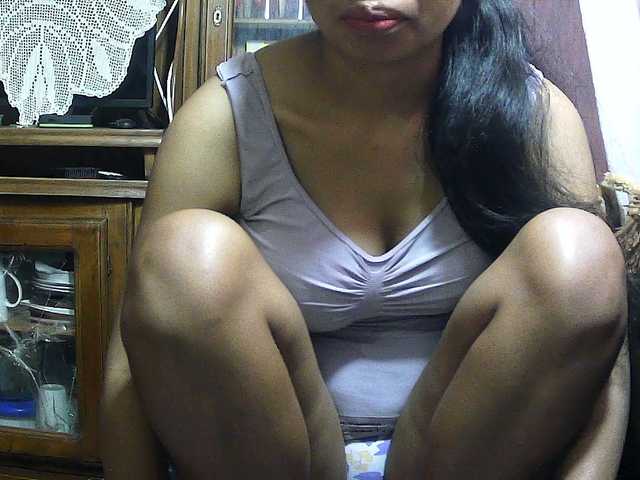 Fotogrāfijas Larah- come to me bb, I can give you satisfaction, join pvt,
