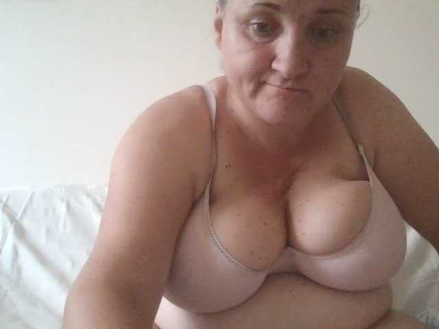 Fotogrāfijas LaraXXX33 Today my bigg boobs are just 10 tok -if u want see more i have menu