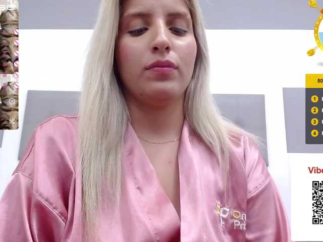Fotogrāfijas LauraCoppola Hi everyone! ❤️ I'm Laura, feel free to join my room haha I'll be happy to have you here I love masturbation and play with my delicious fingers and toys lll SpankAss 35 TK lll AnyFlash 70TK lll Control my Lush and Domi 347