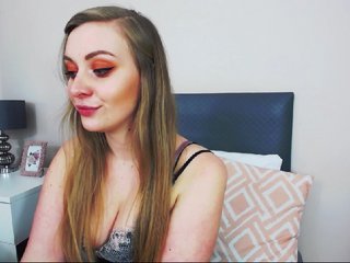 Apraides ekrānuzņēmumi LeahGoldHair
