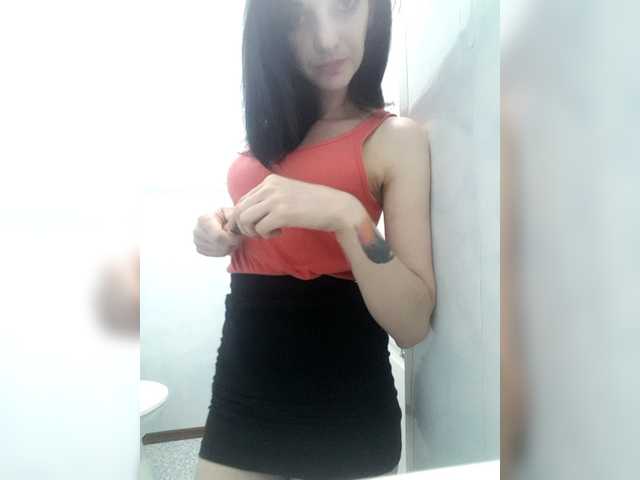 Apraides ekrānuzņēmumi Leila45