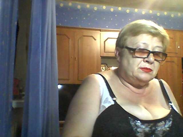 Fotogrāfijas LenaGaby55 I'll watch your cam for 100. Topless - 100. Naked - 300.