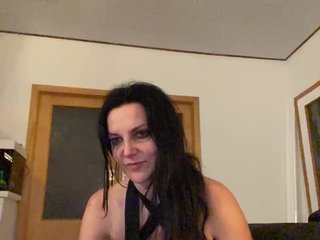 Erotiska video tērzēšana Sweetyswetty