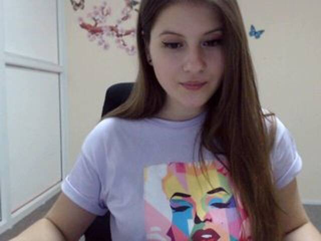 Apraides ekrānuzņēmumi Lexxi-rose