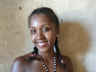 Erotiska video tērzēšana Lillteblackgirl