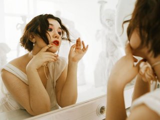 Erotiska video tērzēšana Lilly-Cherry