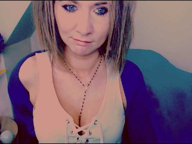 Fotogrāfijas Lilly666 hey guys, if ur able to have fun and wanna play with me- here i am. i view cams for 40, to get preview of my body is 50