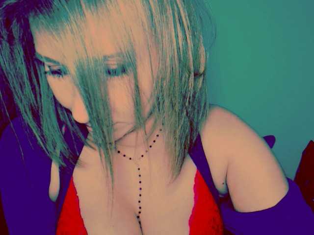 Fotogrāfijas Lilly666 hey guys, if ur able to have fun and wanna play with me- here i am. i view cams for 40, to get preview of my body is 50