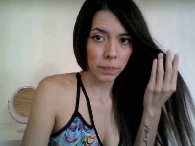 Apraides ekrānuzņēmumi LillyBrooks