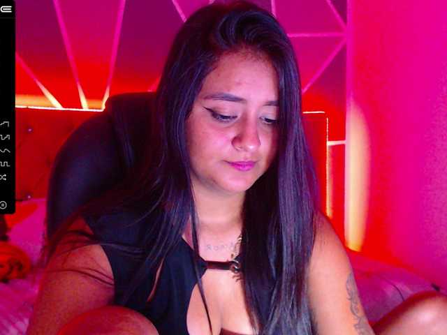 Fotogrāfijas lind- HOT LATINA♥ HUNGRY FOR YOUR LOVE♥ LET ME BE YOUR QUEEN♥ LUSH ALWAYS ON ♥ #latina #new #lovense #teen #18 #pussy