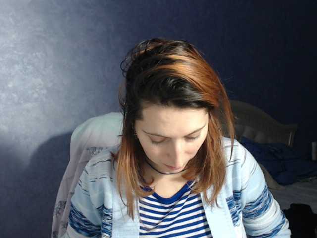 Fotogrāfijas LisaSweet23 hi boys welcome to my room to chat and for hot body to see naked in private))