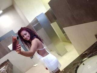 Erotiska video tērzēšana LizzyPalmer