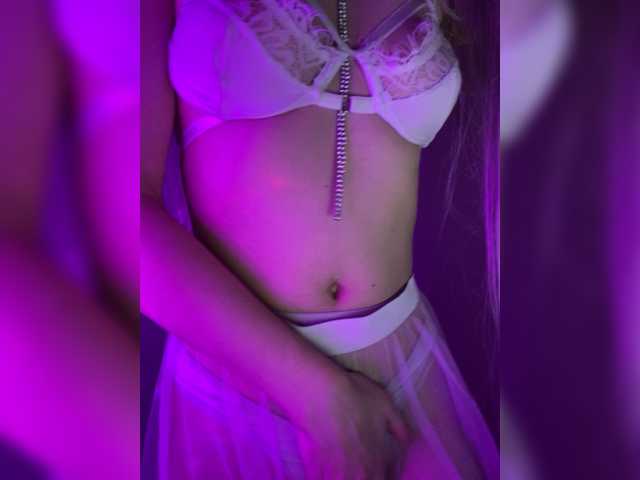 Fotogrāfijas _MoonPrincess Hello :* only eroticism, tenderness and dancing. I don’t undress. Lovense 2tk. Show with wax @remain left