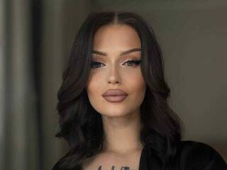 Erotiska video tērzēšana LolaFever