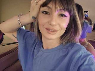 Erotiska video tērzēšana LolaxCute