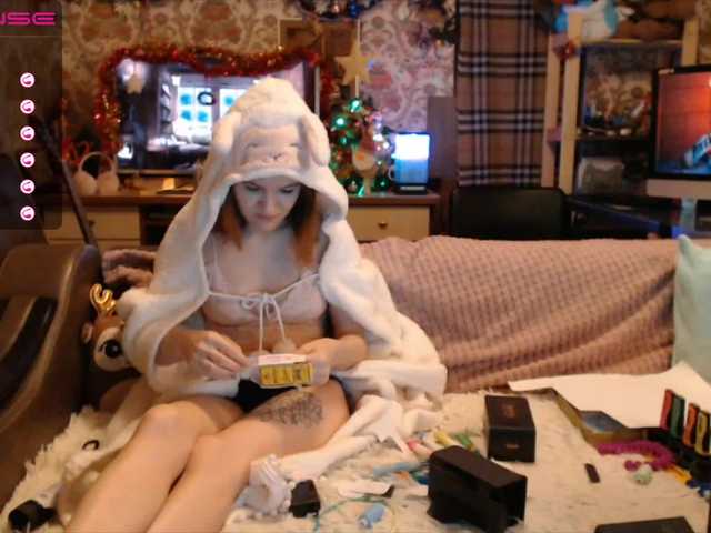 Fotogrāfijas LopnLous 500 tokens , All New Year mood))) Naked , 167 tokens already collected, left 333 tokens