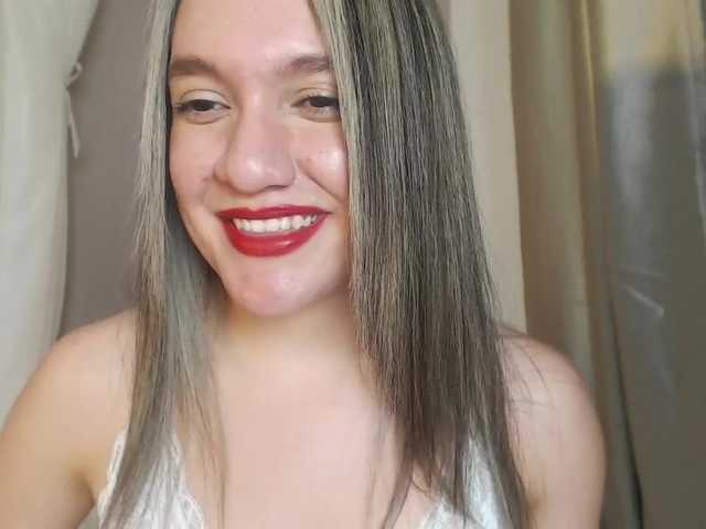 Fotogrāfijas Luciadallas Red lips, flames and pleasure, i'll be yours, be a gentleman, play with my toys, make vibrate my pussysquirt special show!! @Anal,#teen 22 years old #naughty #with every goal, tease!